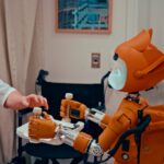 AI, 일상 속 건강 지킴이로 자리잡다 Man gives robot bottles on a tray