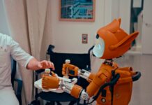 AI, 일상 속 건강 지킴이로 자리잡다 Man gives robot bottles on a tray